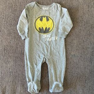 🍊5/$25 Gray Batman Crime Fighter Kids Footies size 6-12m